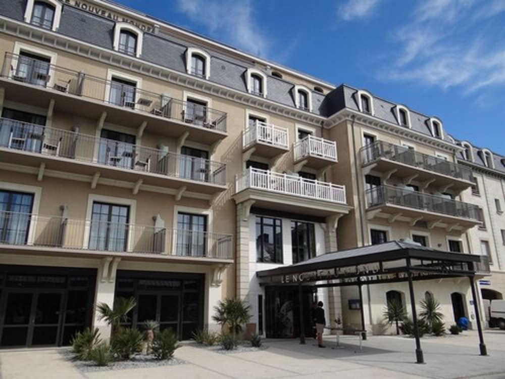 Hotel Le Nouveau Monde in ST MALO