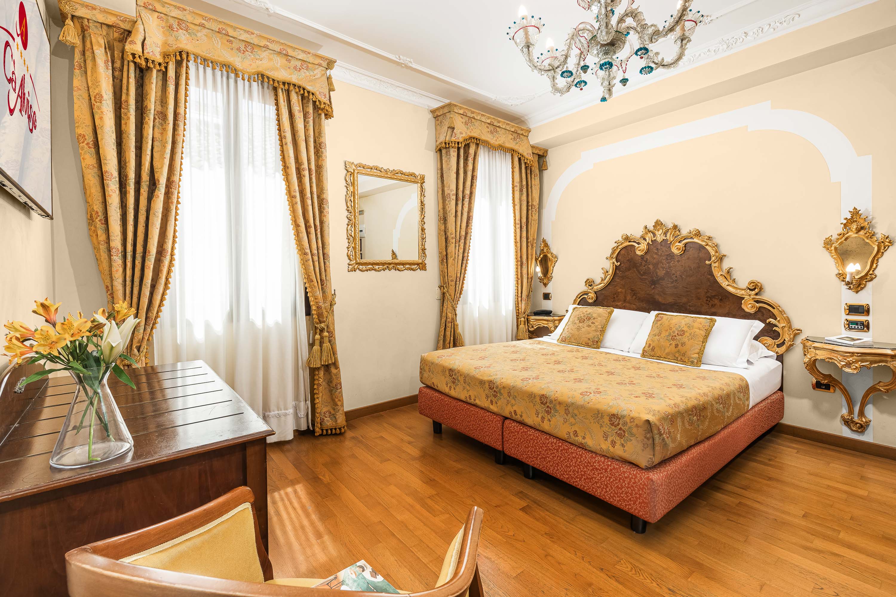 Gold, Classic, Single, Double Bed، Ca Alvise 3/7