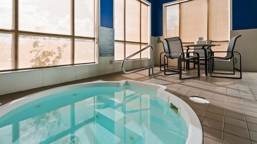 Best Western High Road Inn 38/53
