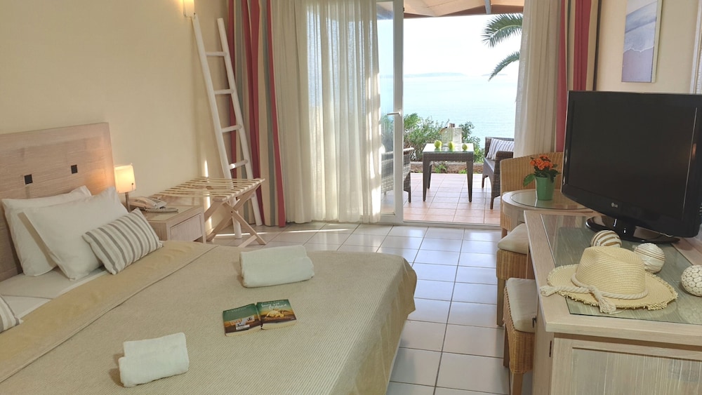 Erytha Hotel &amp; Resort 41/69
