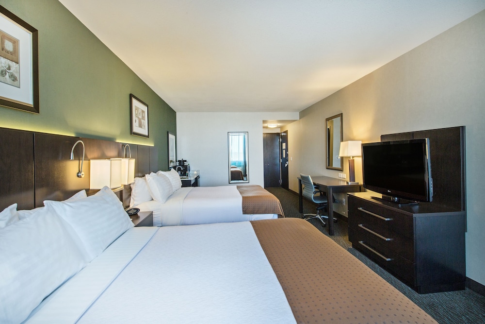 Holiday Inn Saskatoon Downtown 14/75