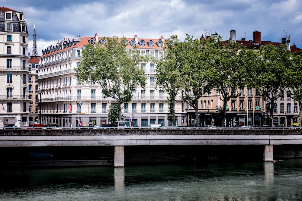Hotel Boscolo Lyon (ex Boscolo Lyon Hotel and Spa) 73/78