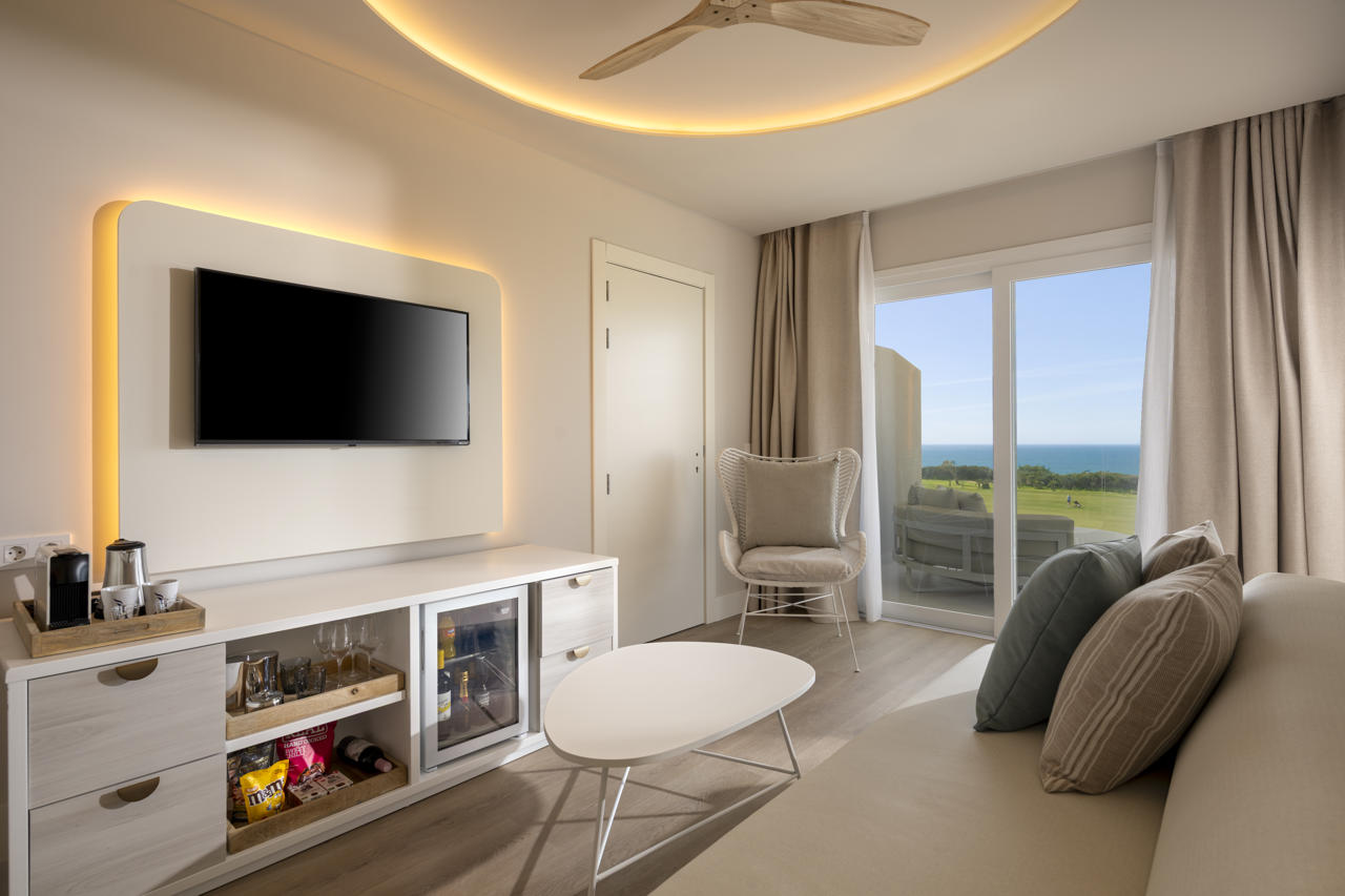 Amare Beach Hotel Sancti Petri 99/111