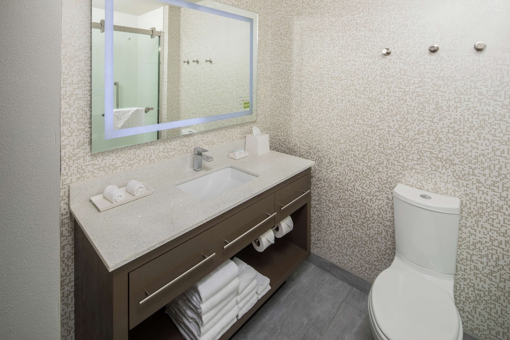 Home2 Suites by Hilton Owasso 18/39