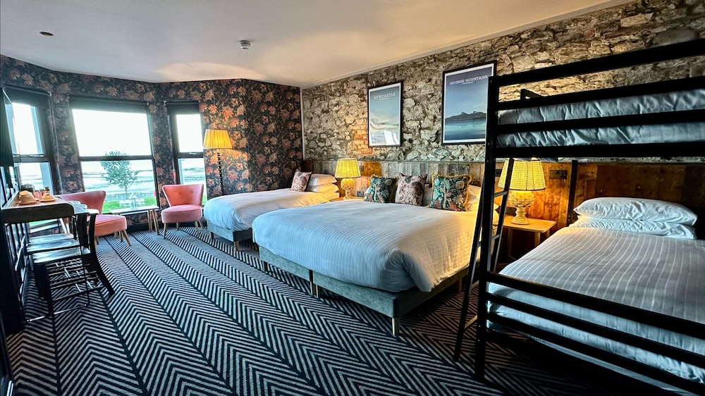 Hotel Avoca 13/35