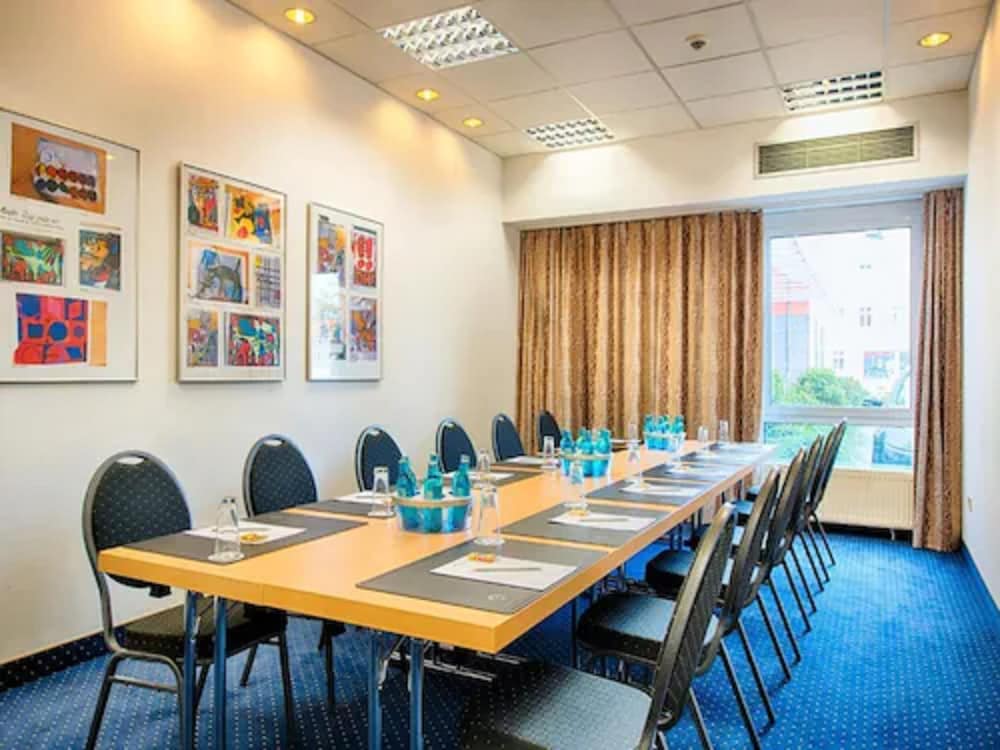 Achat Hotel Zwickau 42/50