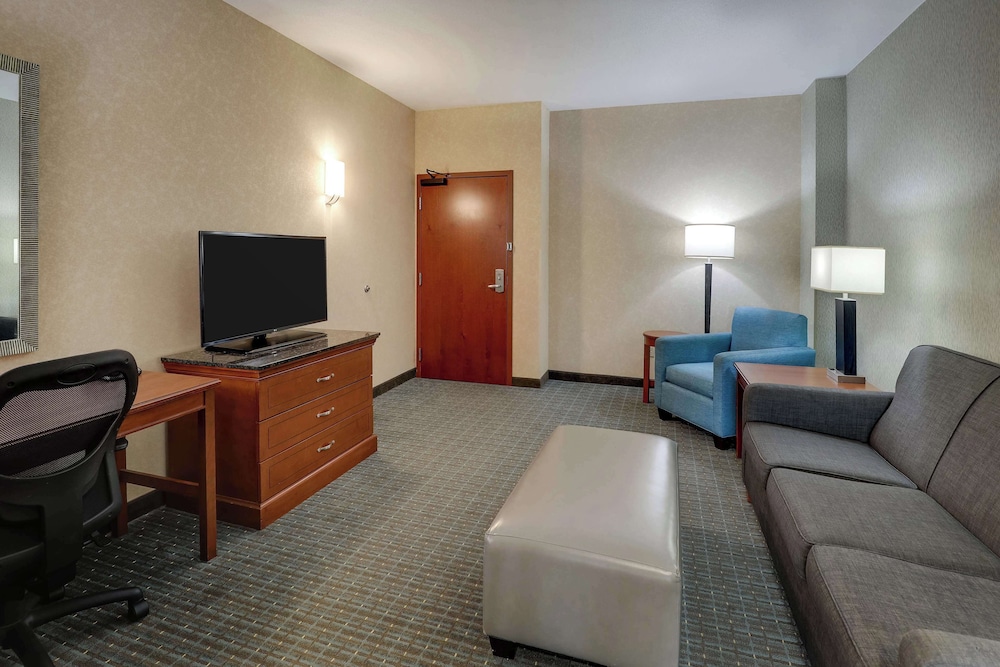 Drury Inn And Suites Grand Rapids 59/77