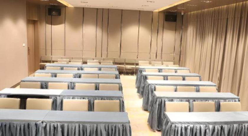 Echarm Hotel (Yangzhou Jiangdu Jinying Plaza Branch), Yangzhou 50/58