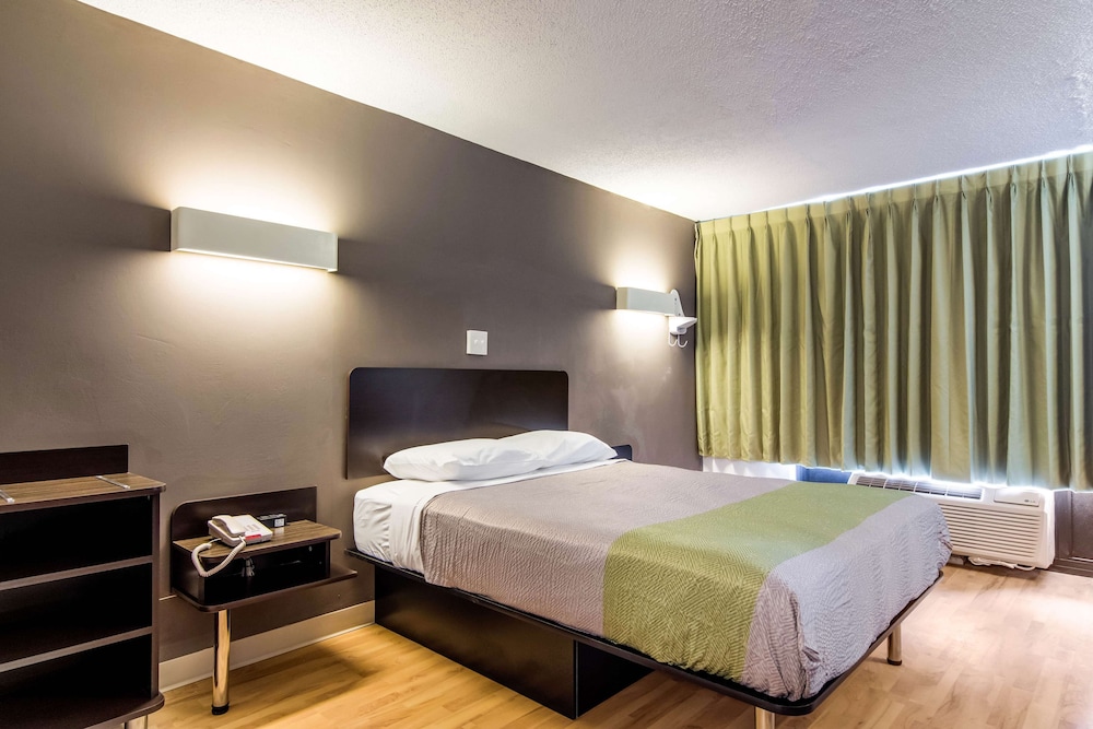 Studio 6 Extended Stay - Lagrange, GA 29/50