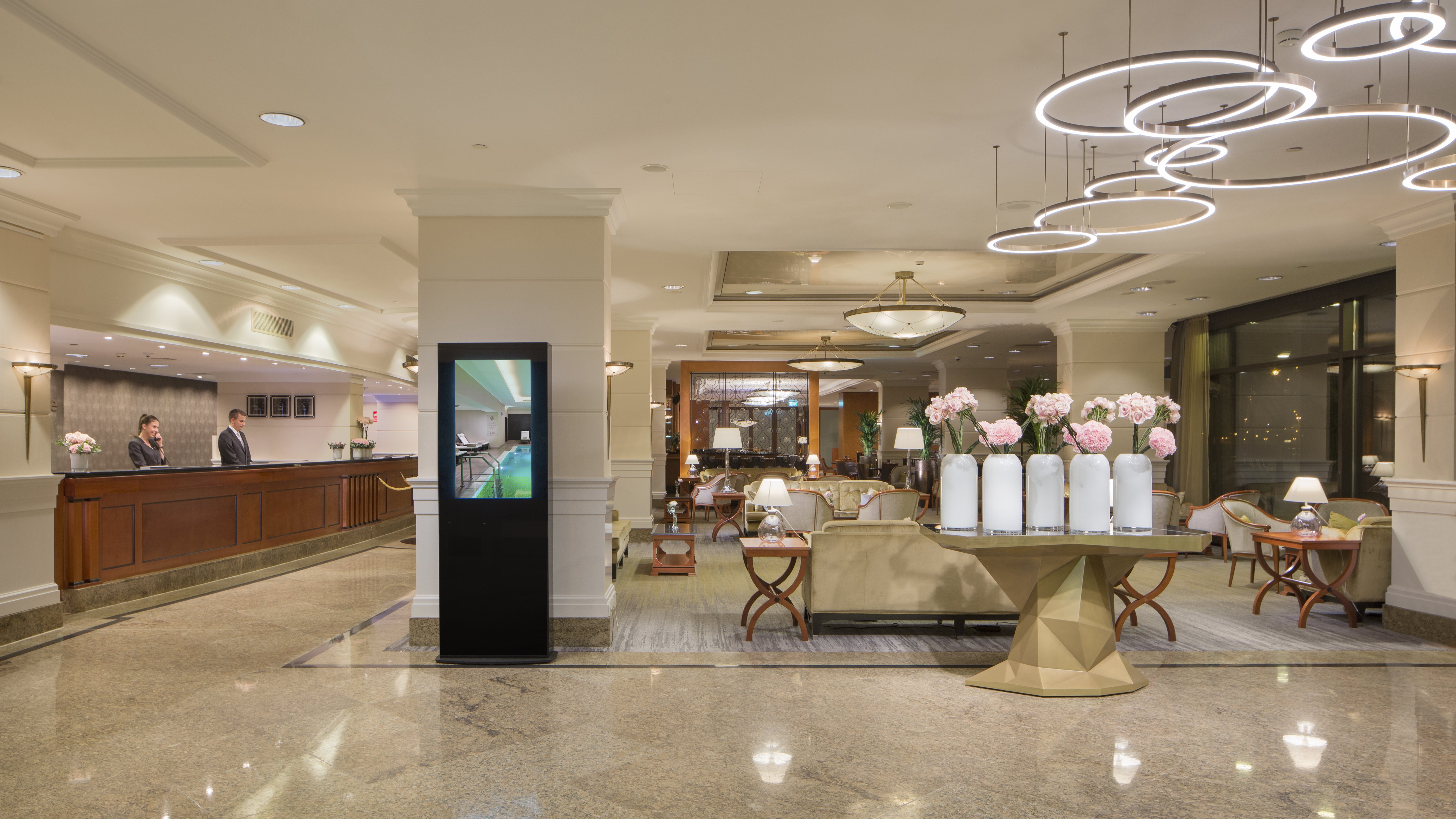 Intercontinental Budapest 7/79