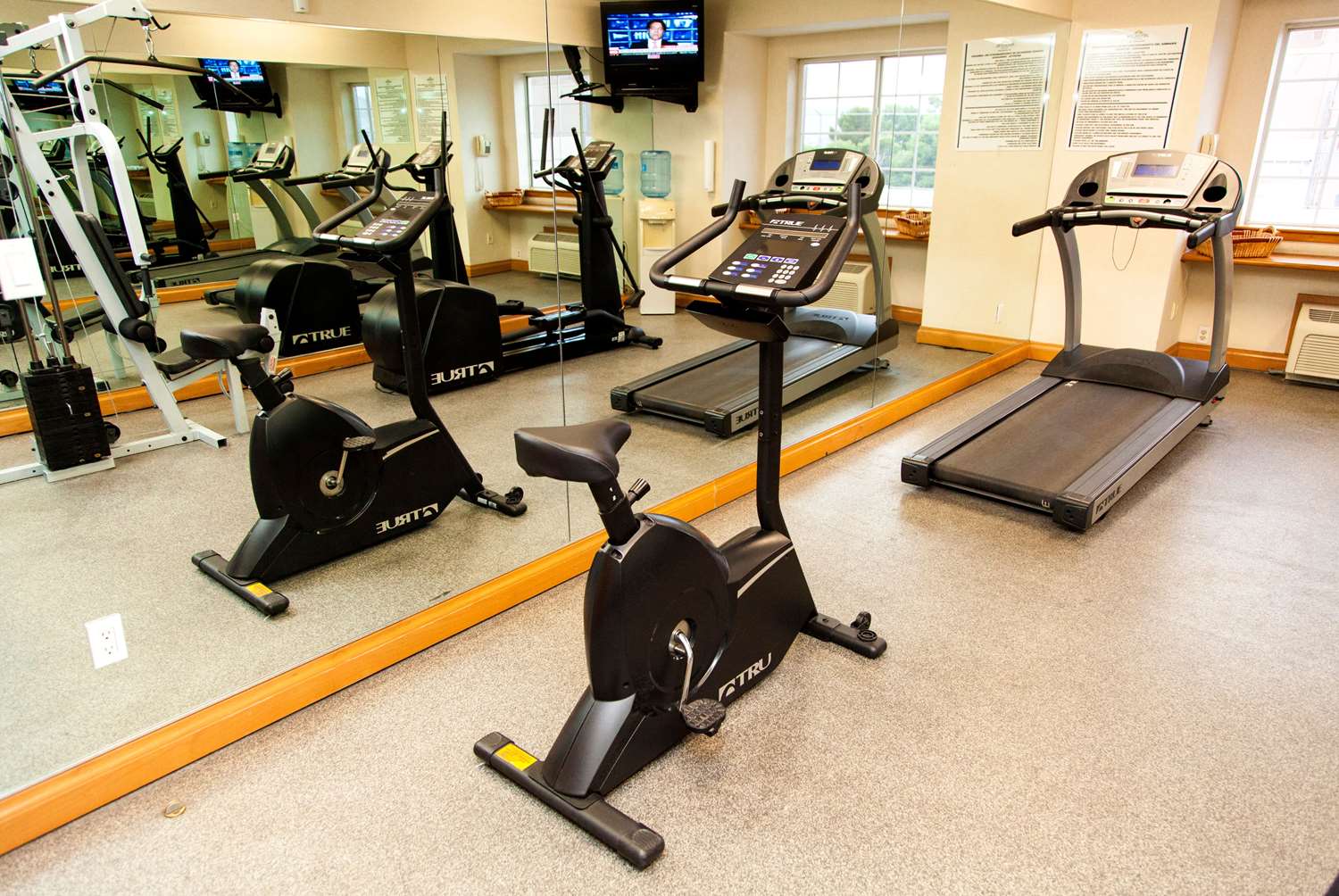 Microtel Inn and Suites by Wyndham Chihuahua 2/8