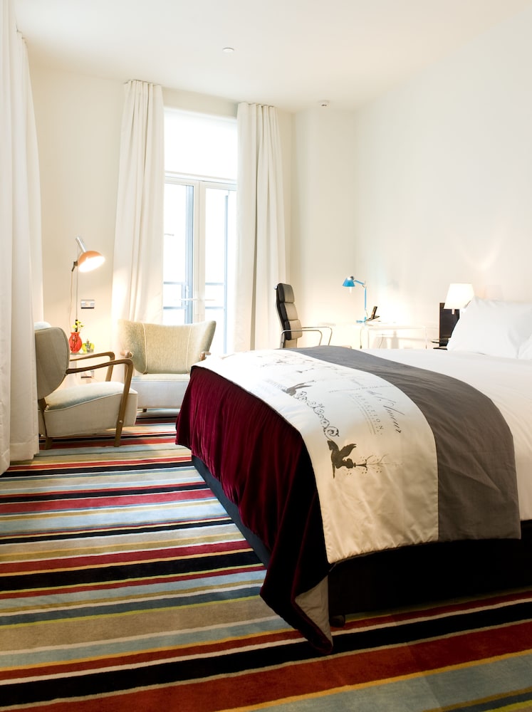 Hotel DeBrett 24/67