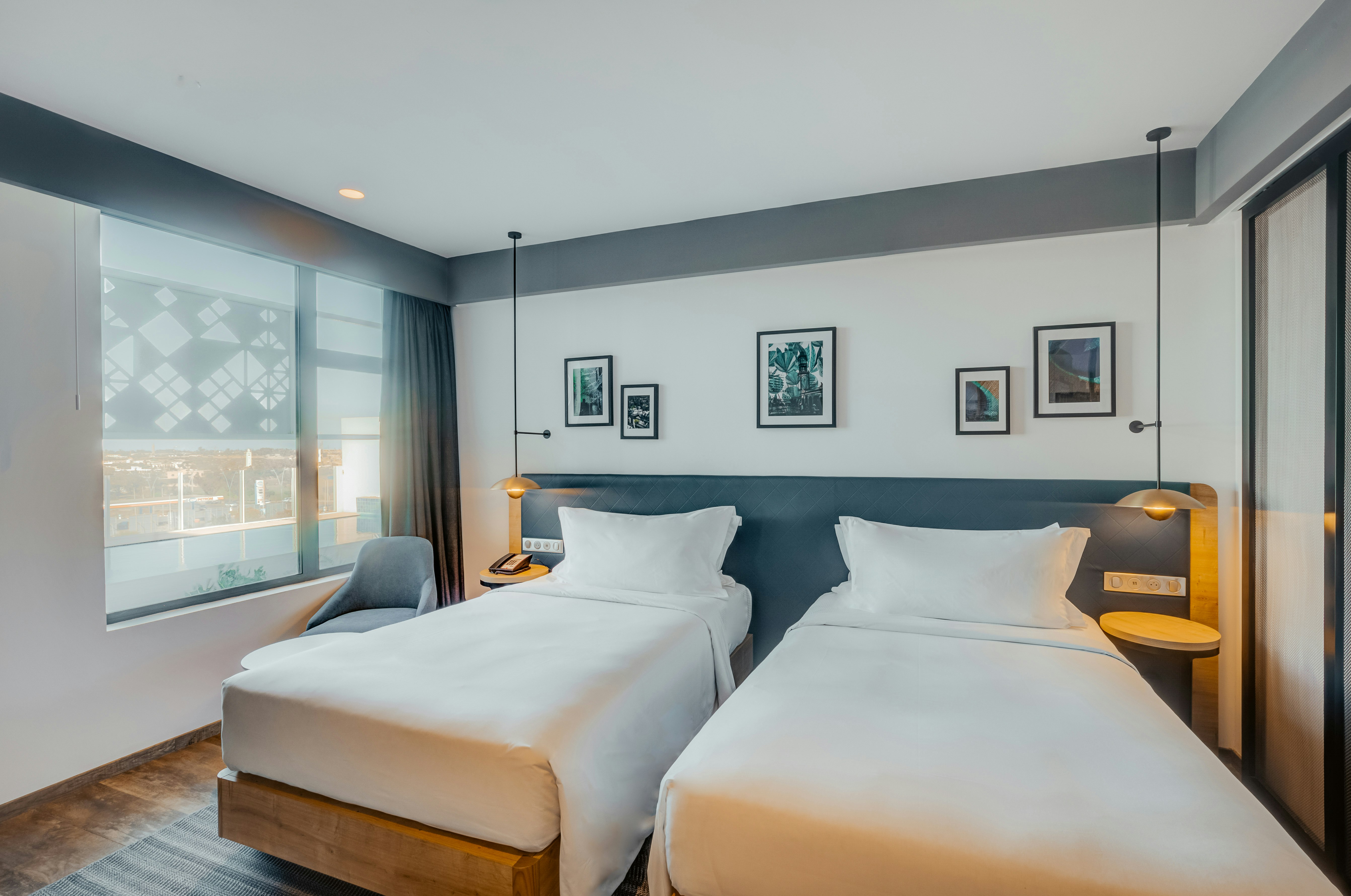 ROOM, TWIN BEDS, WITH VIEW