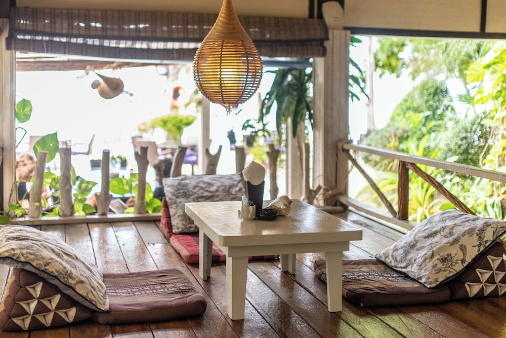 Phangan Beach Resort 49/68