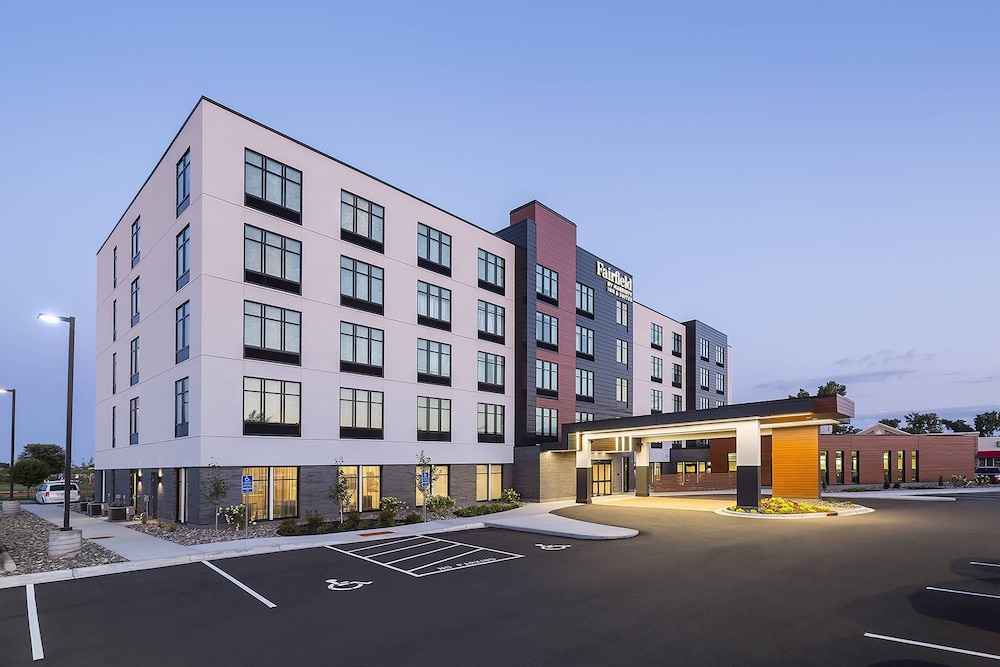 Fairfield Inn & Suites By Marriott Minneapolis North/Blaine 3/36