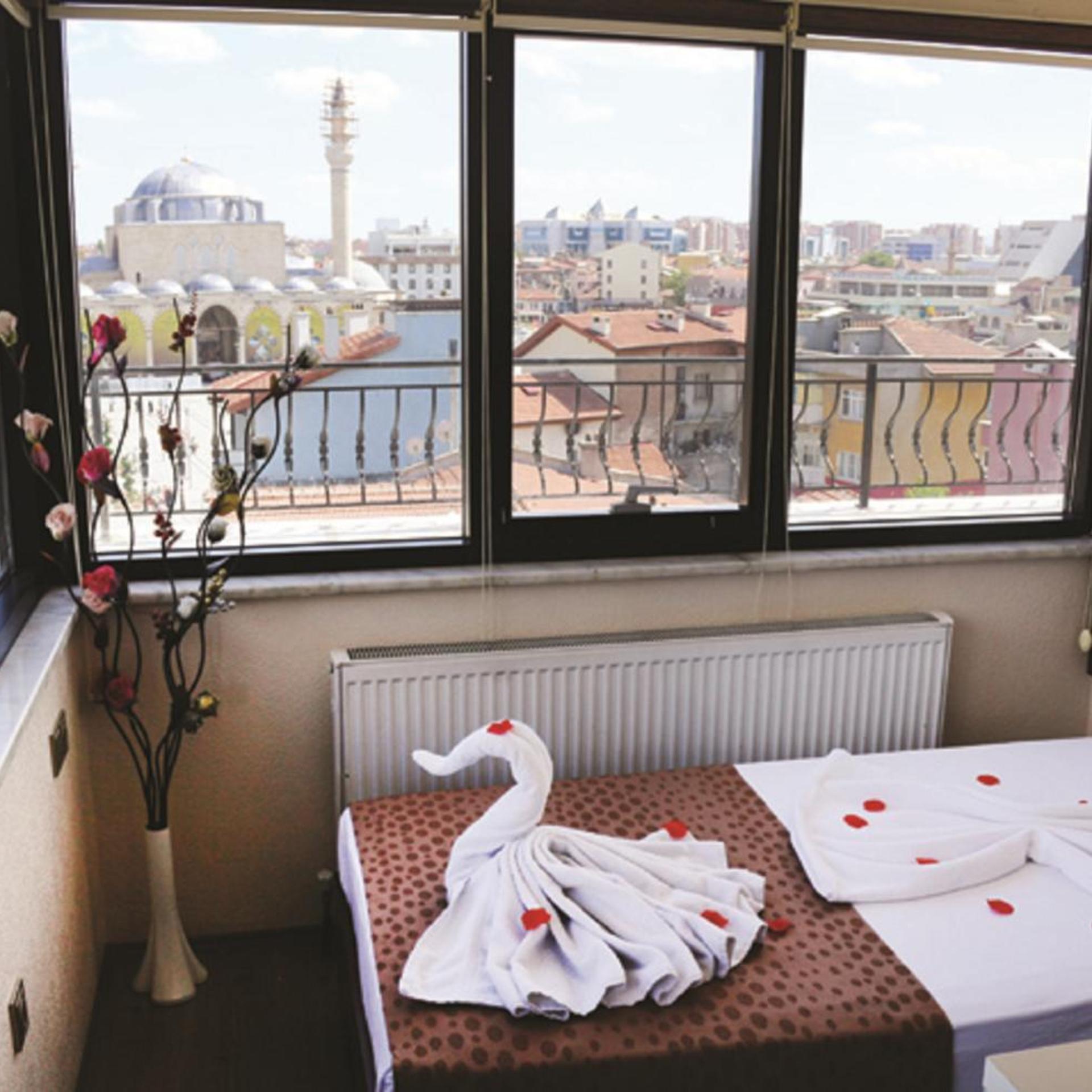 Mesnevi Hotel 23/32