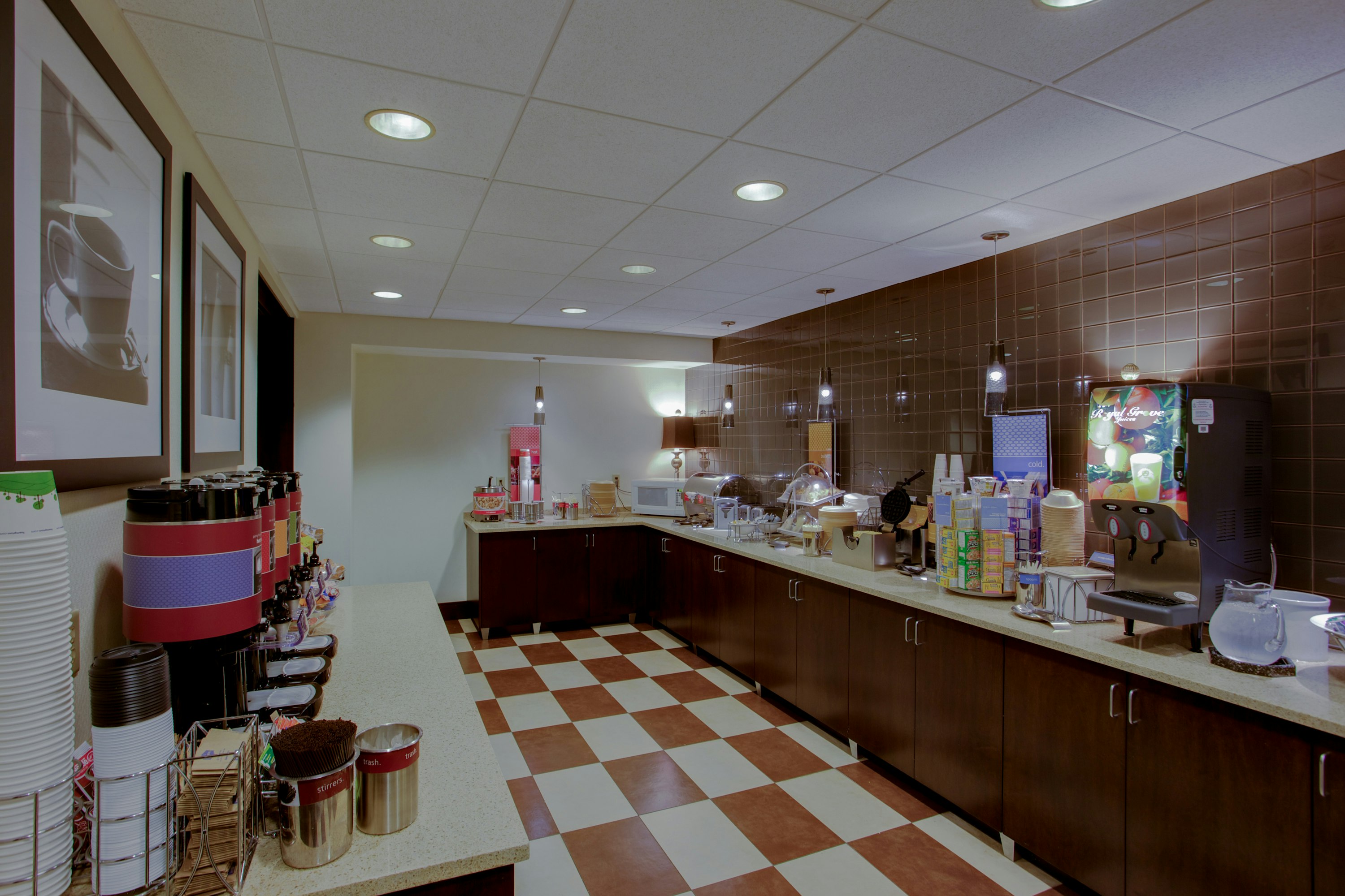 Hampton Inn Richmond West 8/46