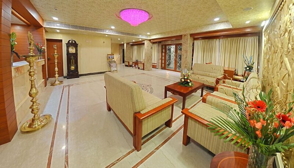 Metro Grand Hotel 30/42