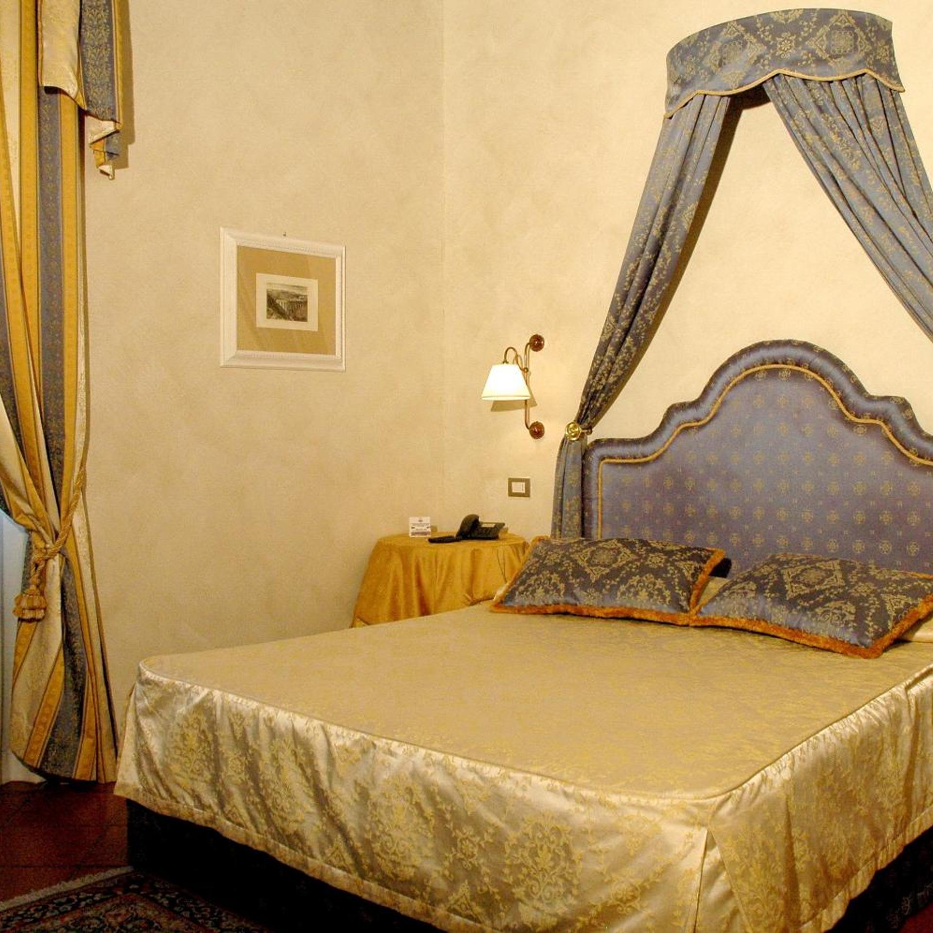 Charme, Double or Twin Bed، Hotel Clitunno 6/10