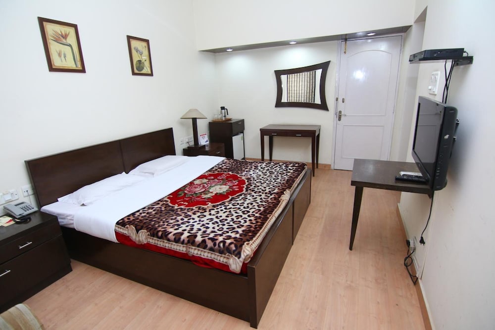 Ymca Tourist Hostel 17/43