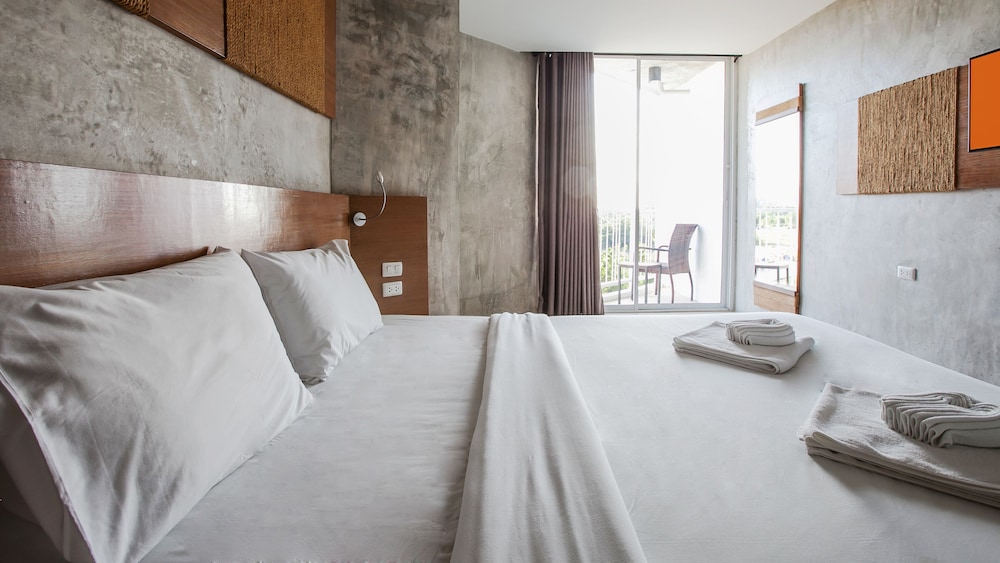 B2 Jomtien Pattaya Boutique Budget Hotel 15/60