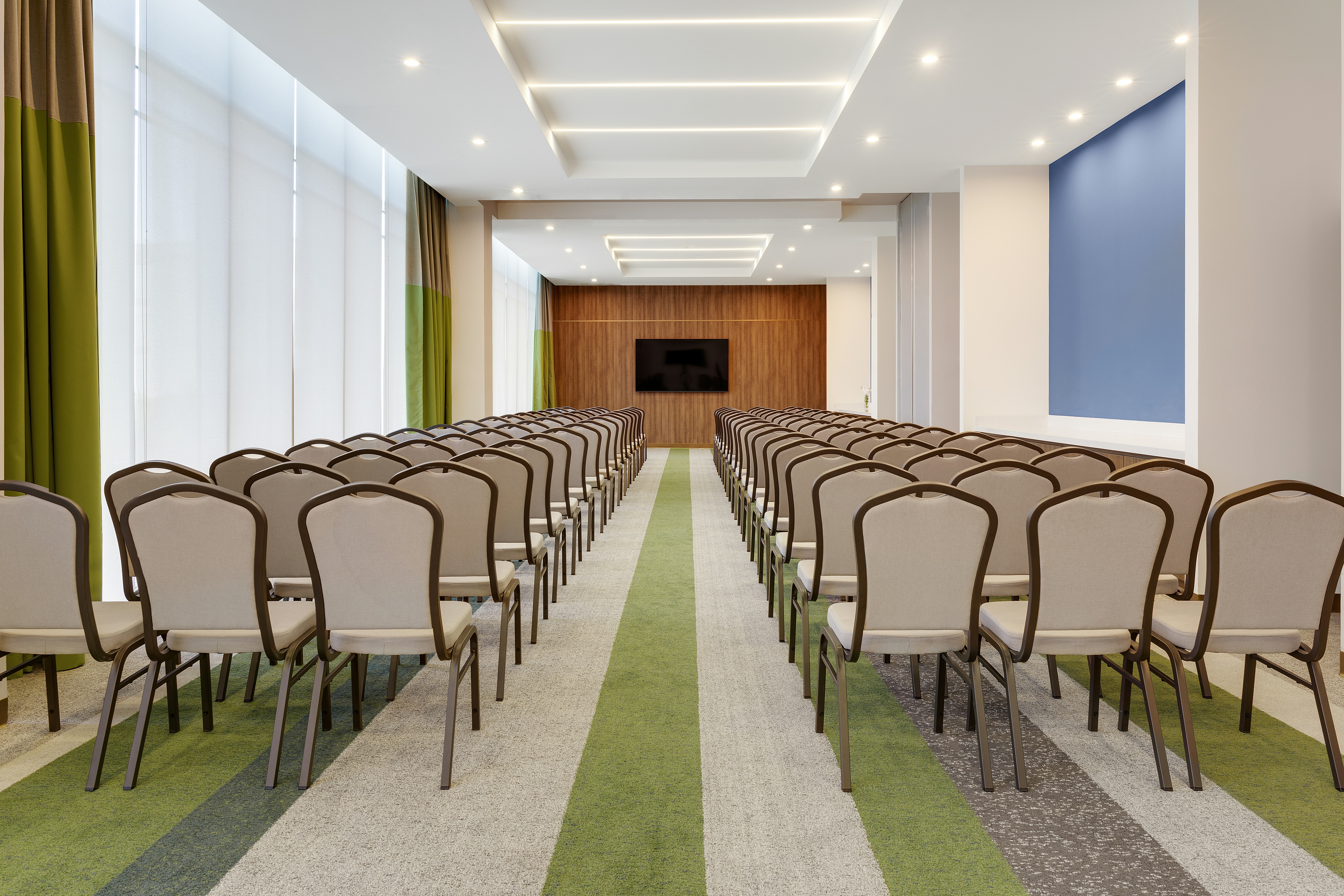 Hilton Garden Inn San Jose Airport City Mall 32/40