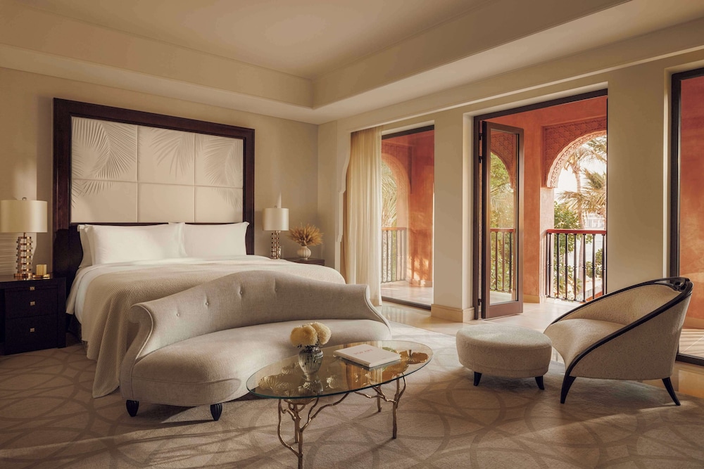 3 BEDROOMS, GRAND, PALM, BEACH, VILLA