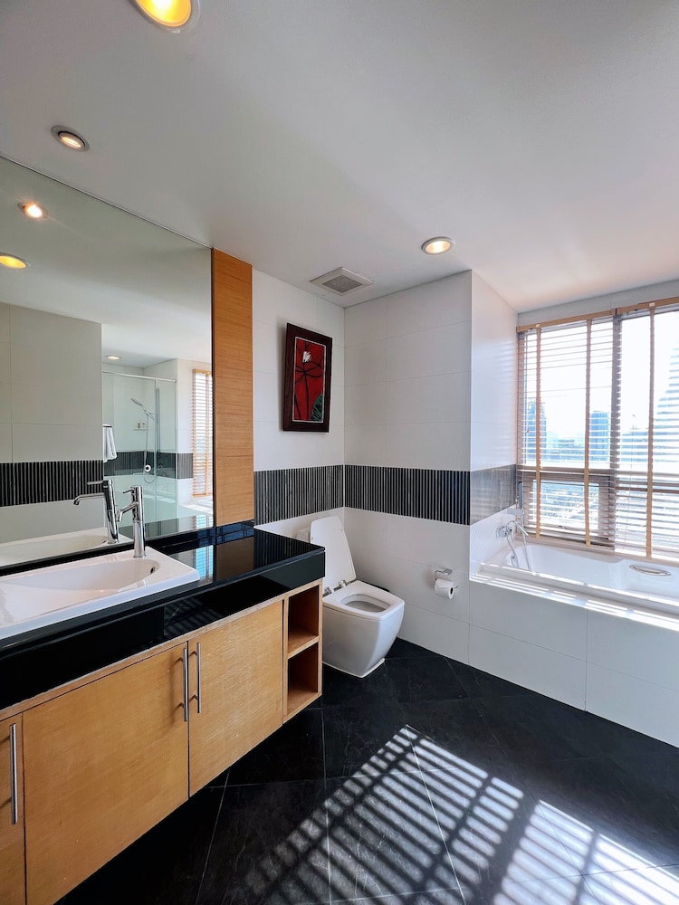 Urbana Sathorn Bangkok, Thailand 34/81