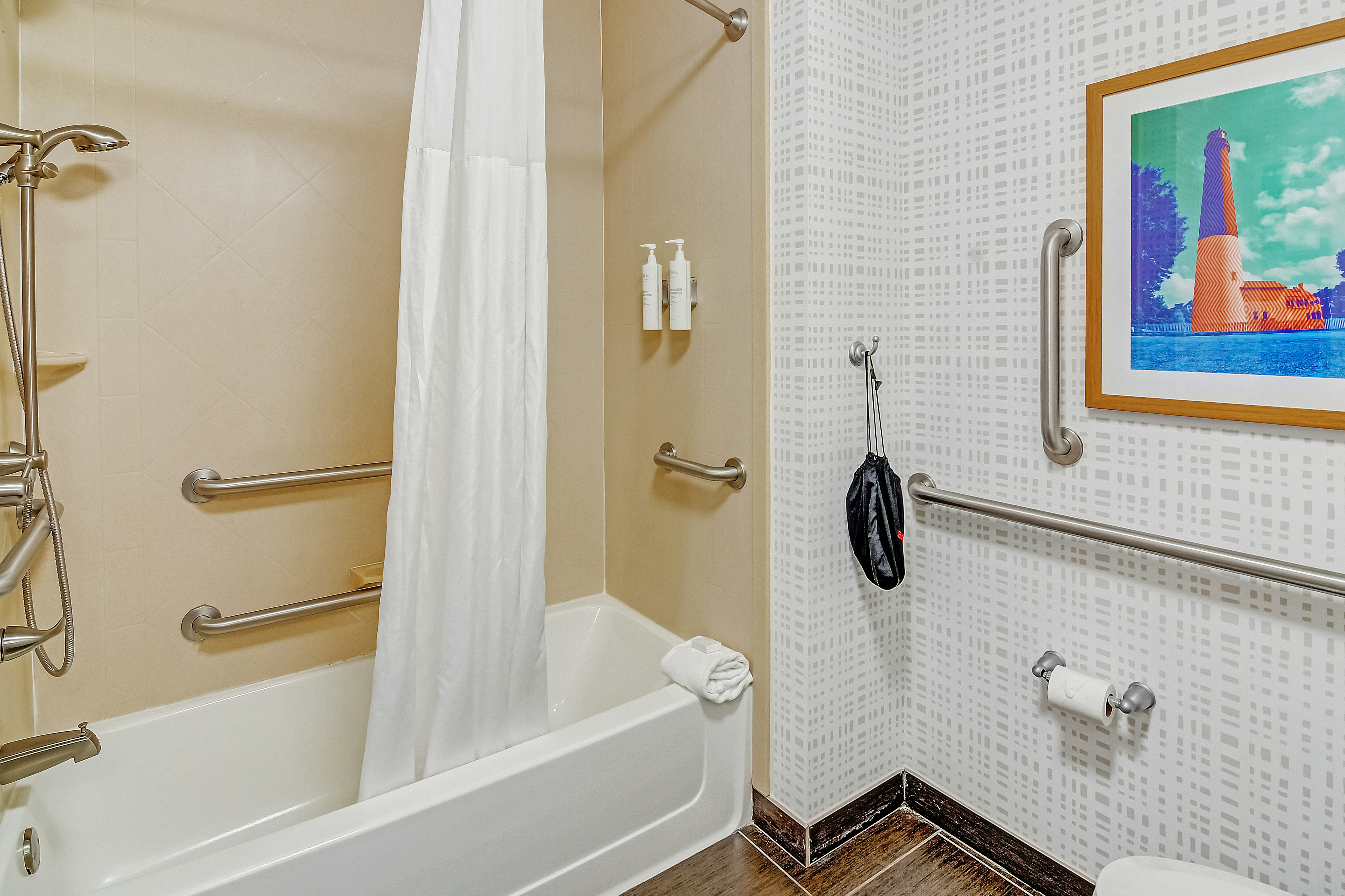 Room, King Bed, Accessible, Hampton Inn Foley 3/5