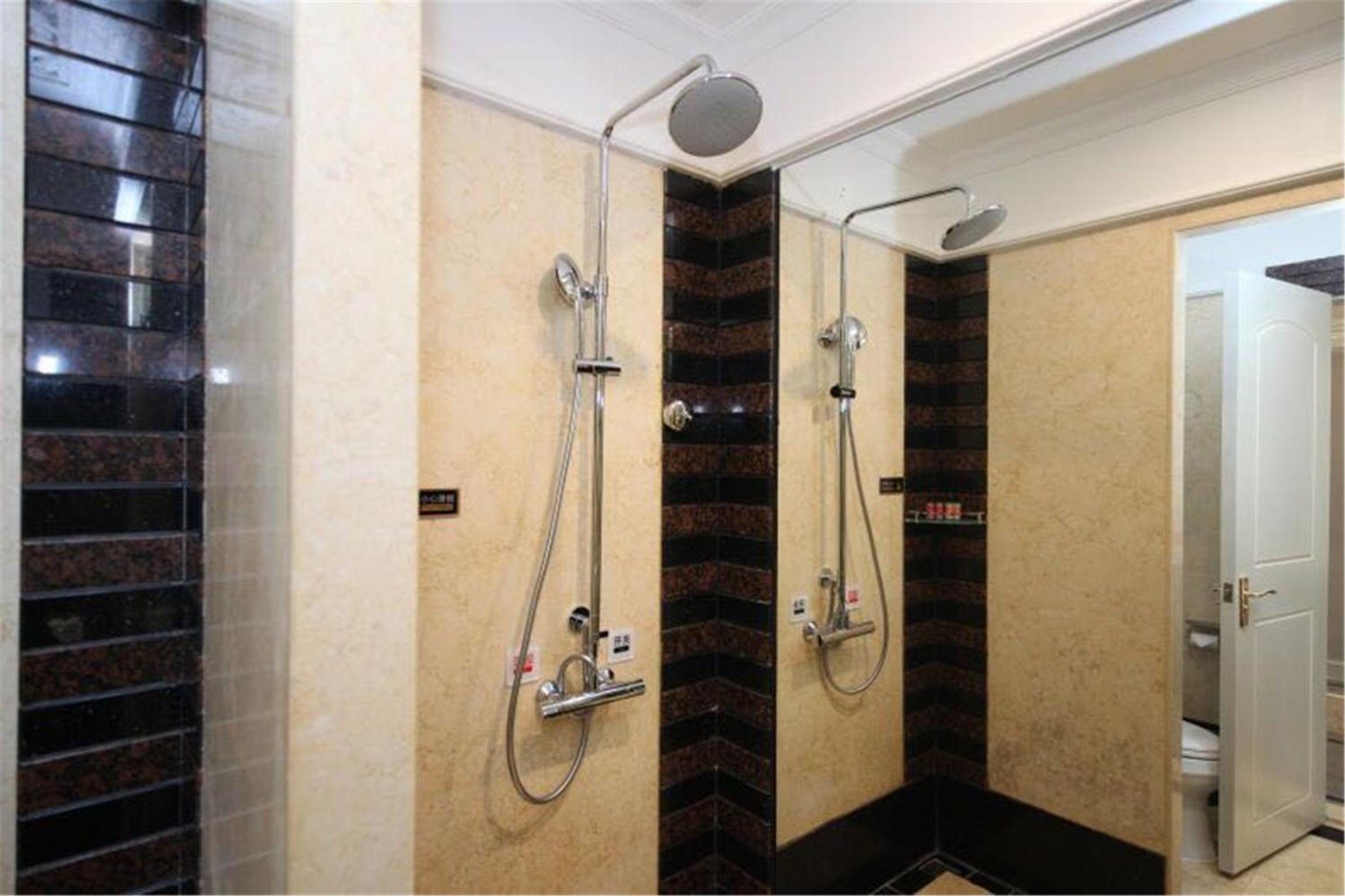 Superior, Queen Bed, No Window، Nan Yang Royal Hotel 6/6