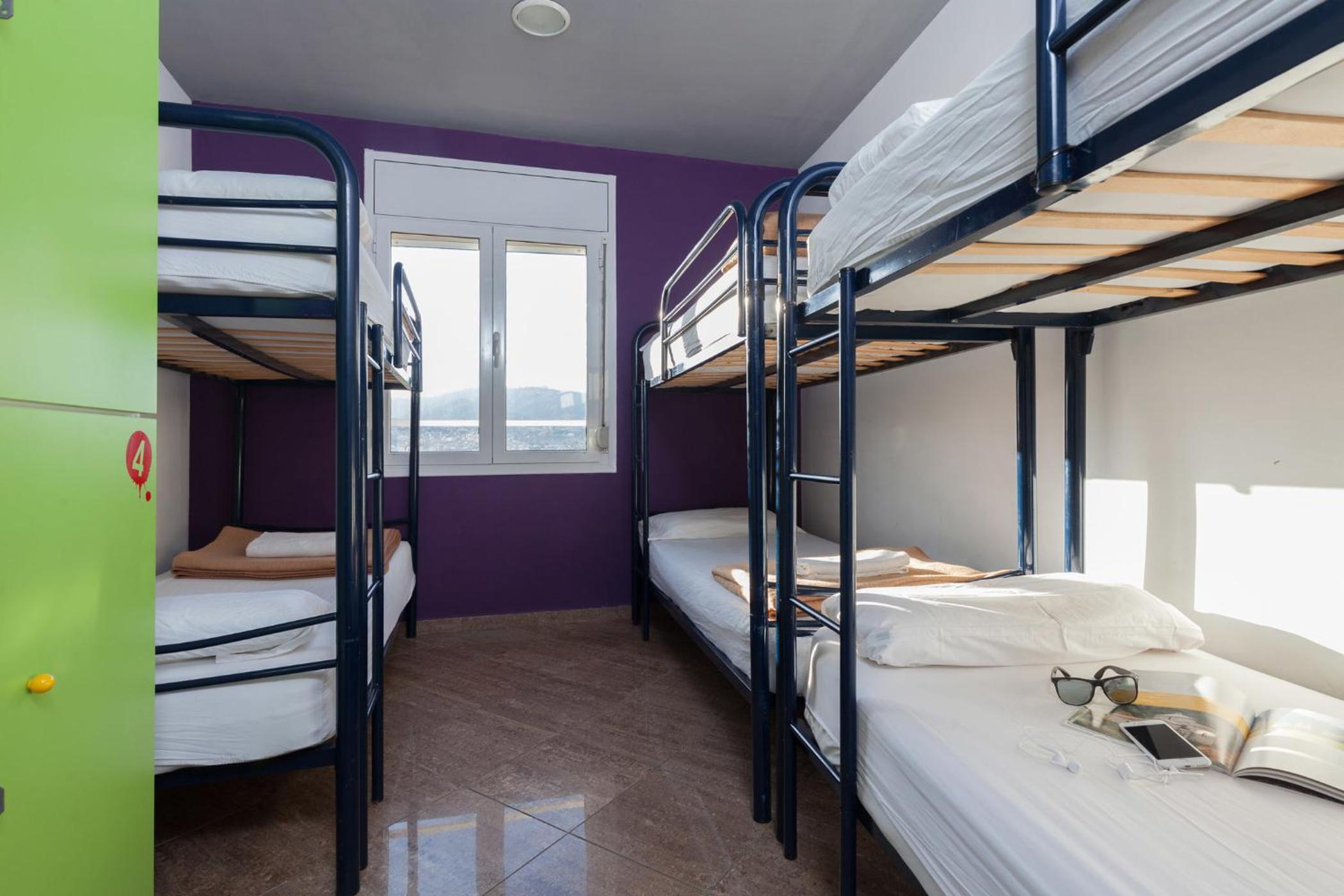 Female Dorm, Female Only, 6 Beds