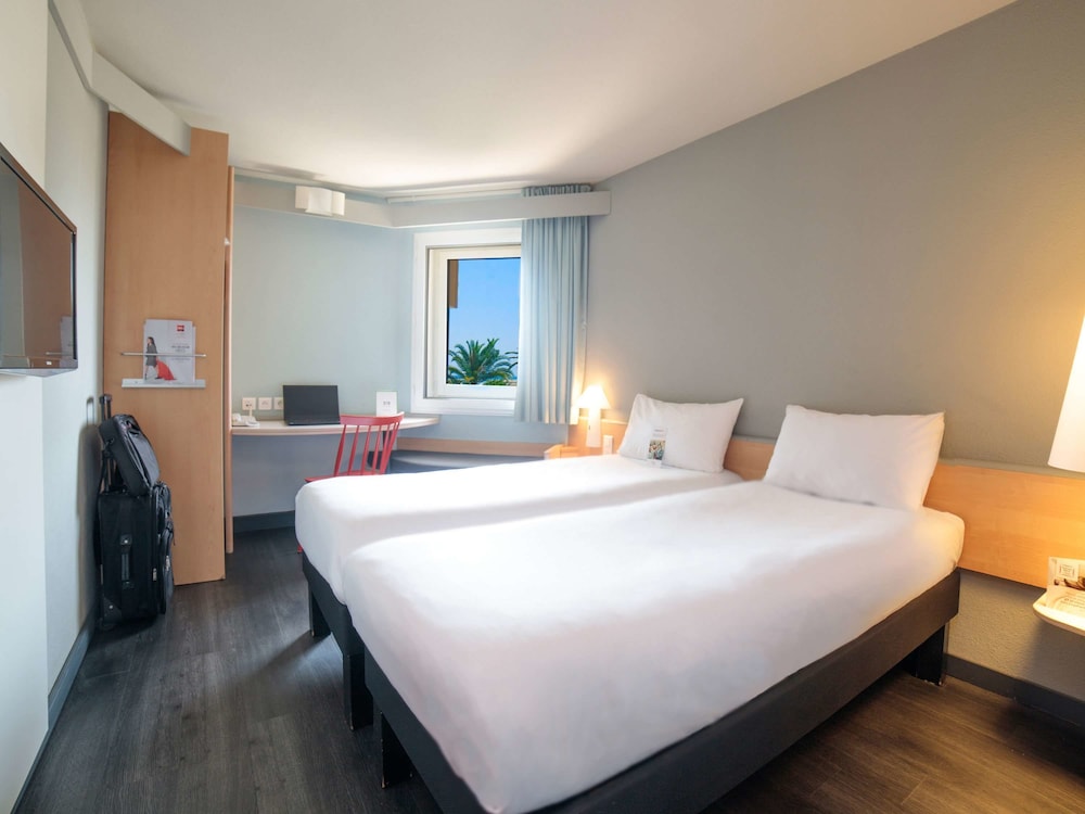 Ibis Nice Aeroport Promenade Hotel 14/72