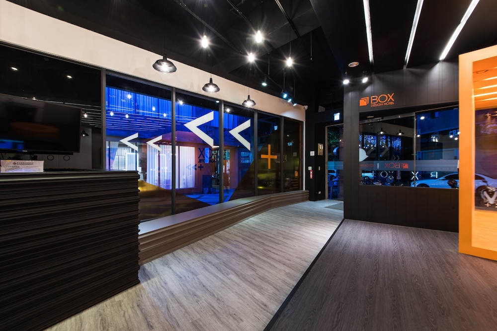 Taichung Box Design Hotel 44/48