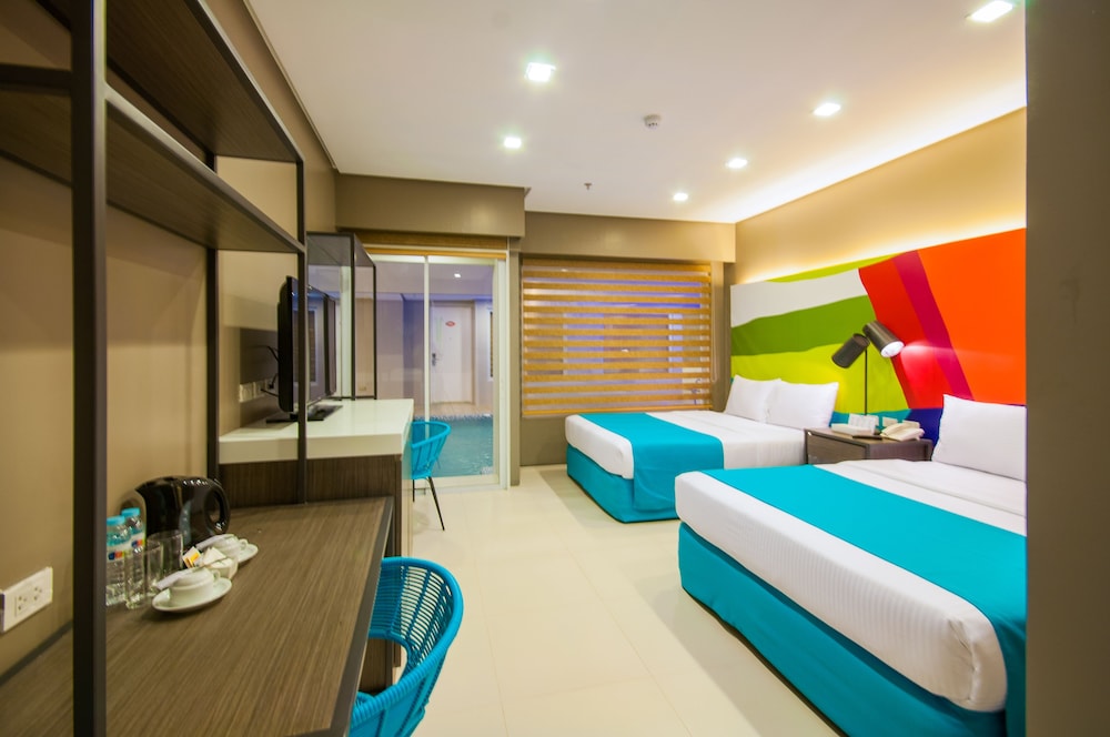 Boracay Uptown 7/43