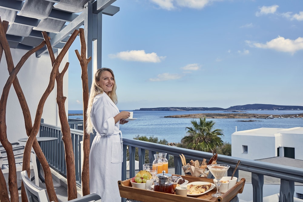 Parian Boutique Hotel 34/48