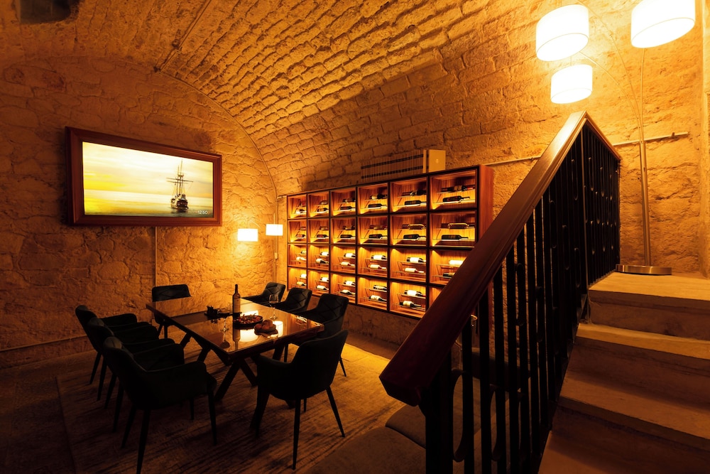 Nueve 25 Hotel Boutique 52/58