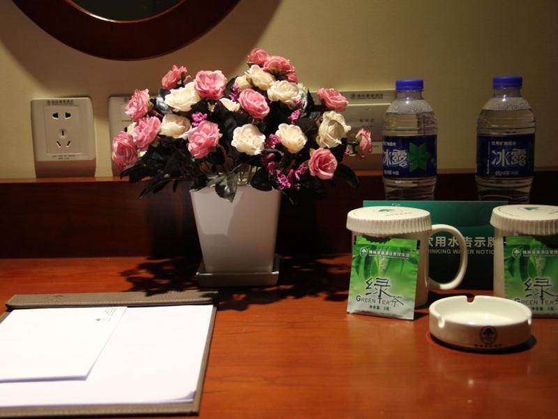 GreenTree Inn Chengde Railway Station Southeast Chengde Century City Business Hotel 47/60