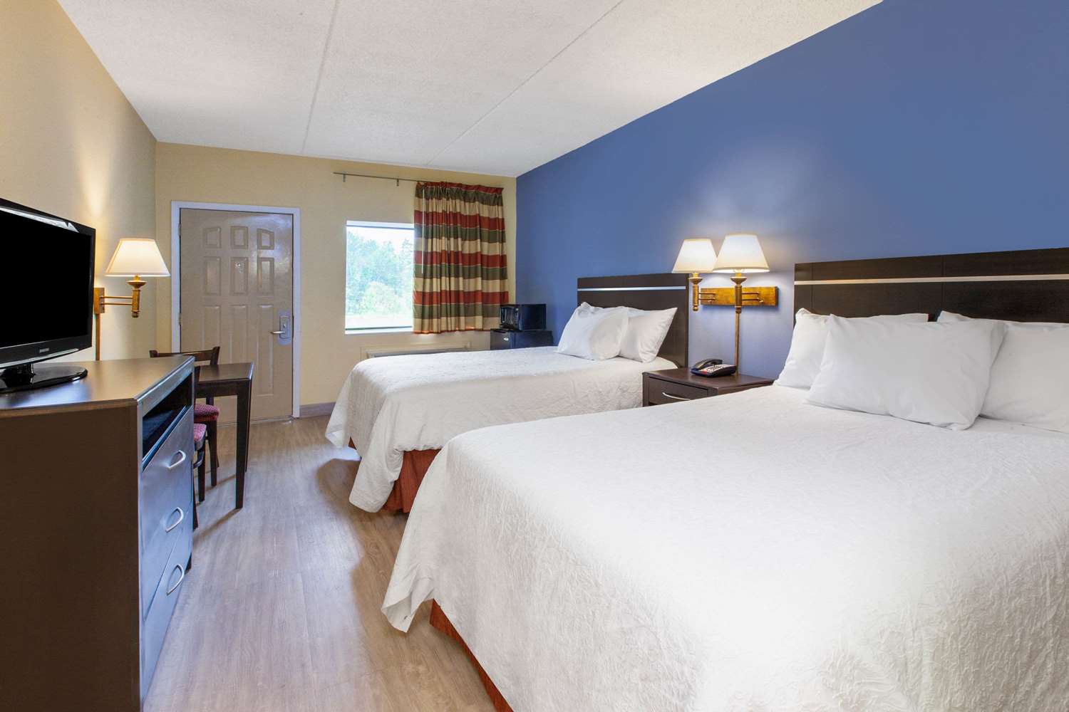 Days Inn by Wyndham Grantville Hershey North 4/13