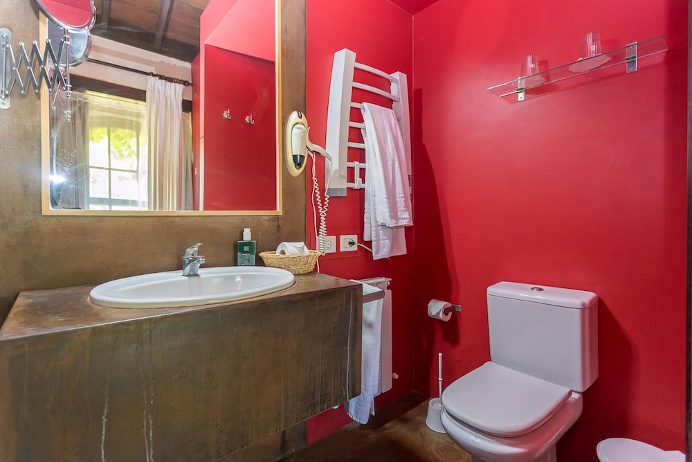 HOTEL RURAL LAS CALAS 49/50