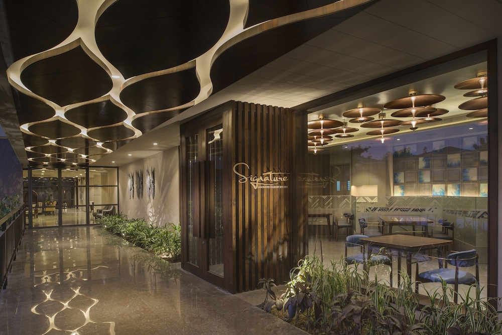 Kabir Hotel & Spa 10/30