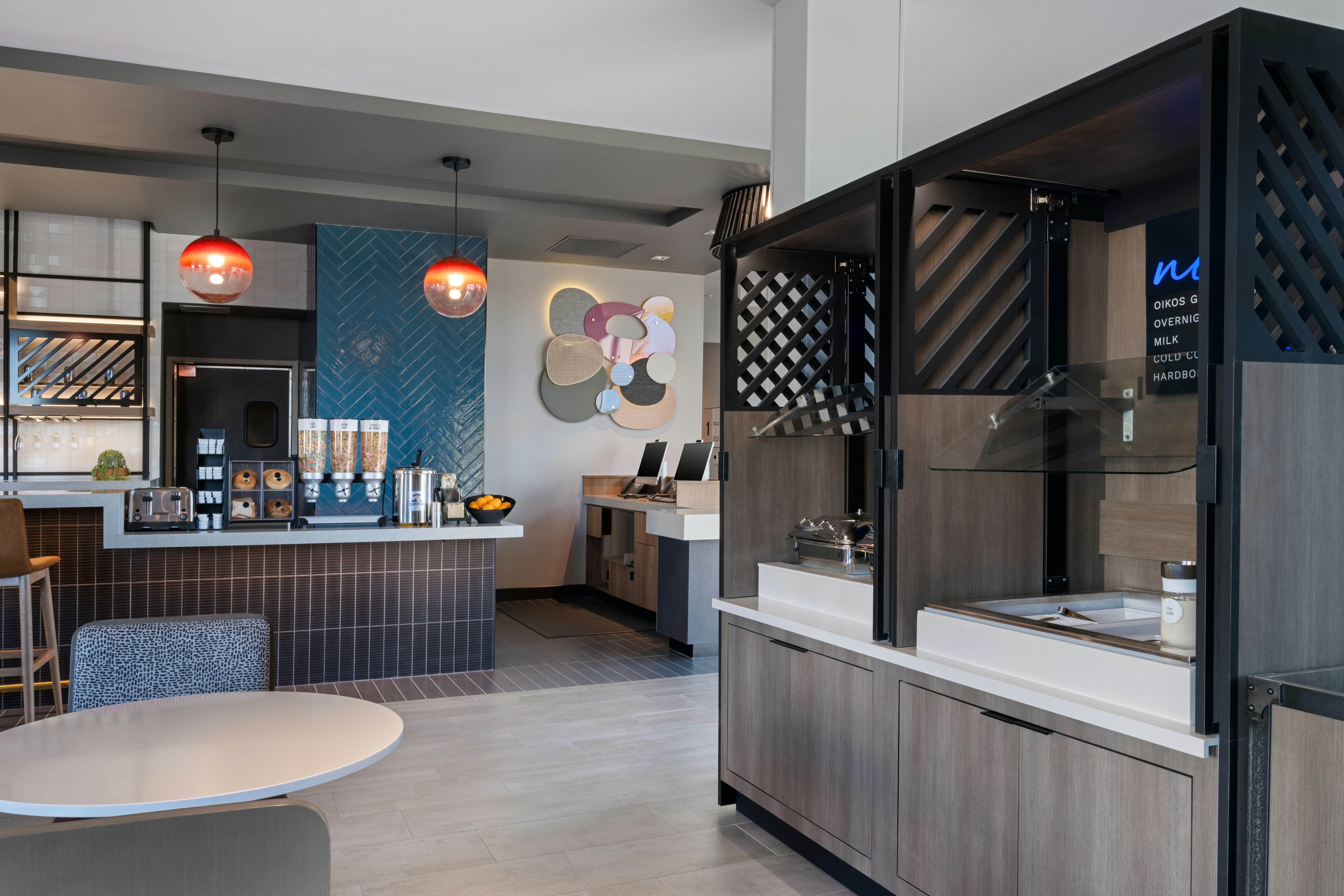 Atwell Suites Kansas City Airport by IHG 4/28