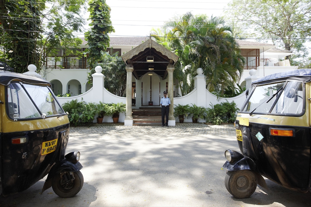 THE MALABAR HOUSE 4/44