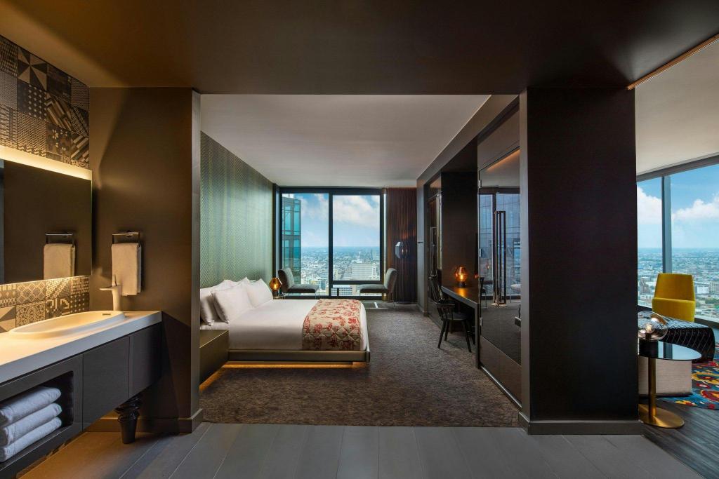 1 Bedroom, 2 Rooms, Superior, Suite, King Bed, City View, High Floor, Concierge Level
