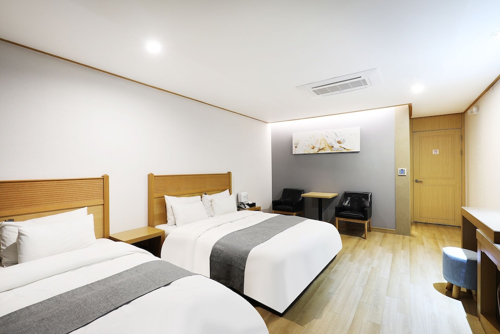Hotel Golden Hill 21/65