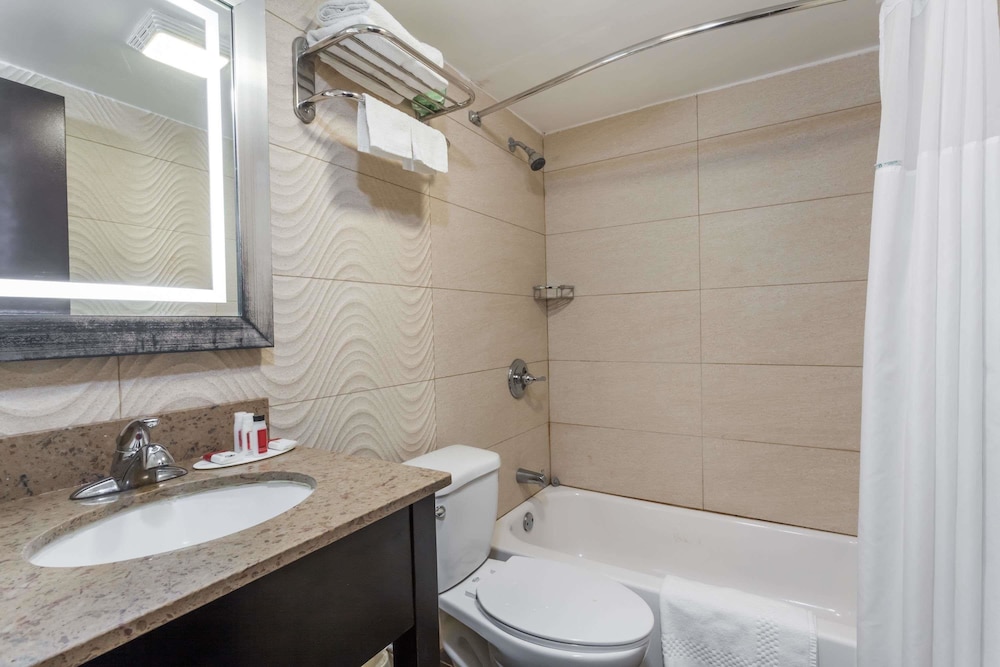 Travelodge South Hackensack 7/22