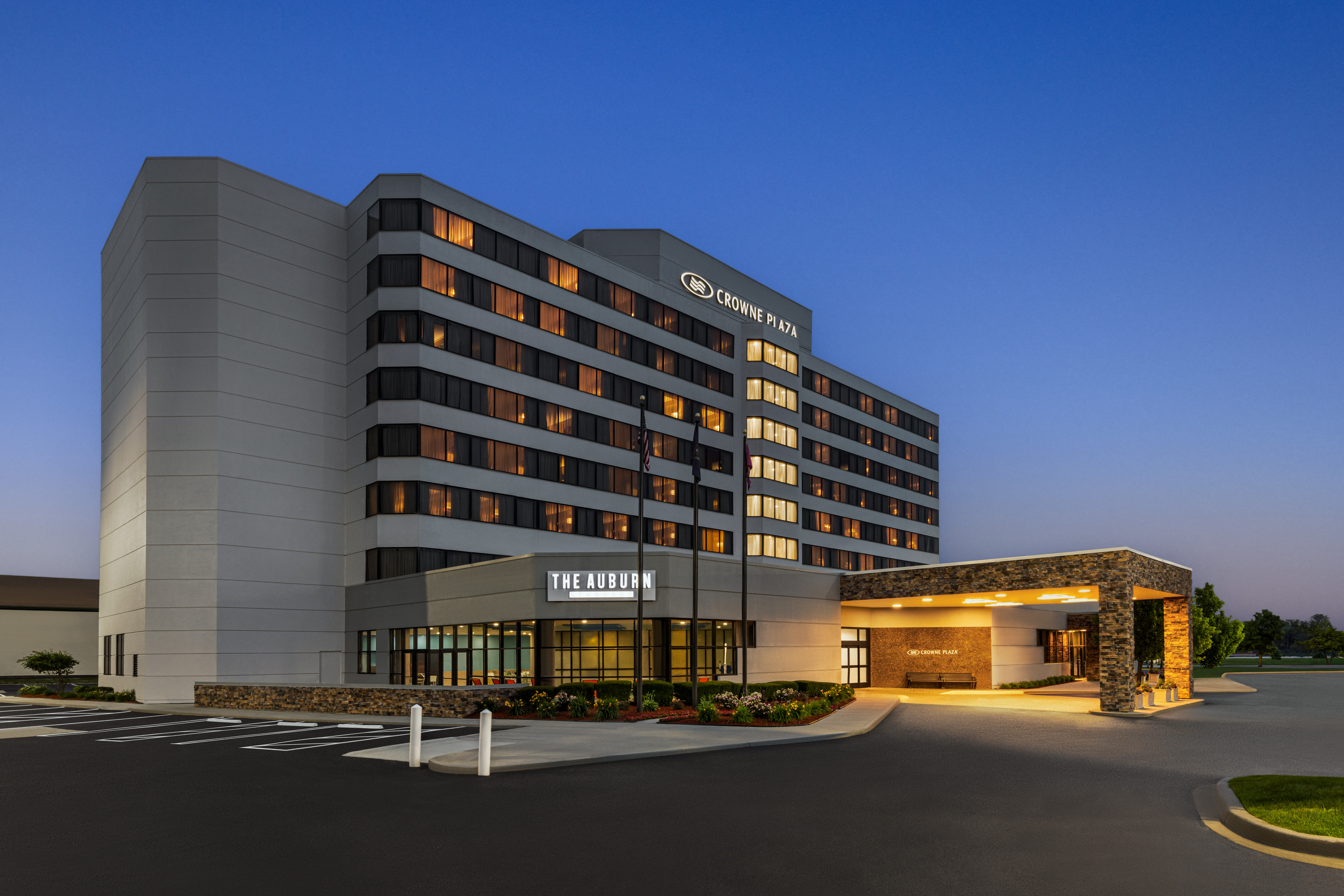 Crowne Plaza Auburn Hills 2/73