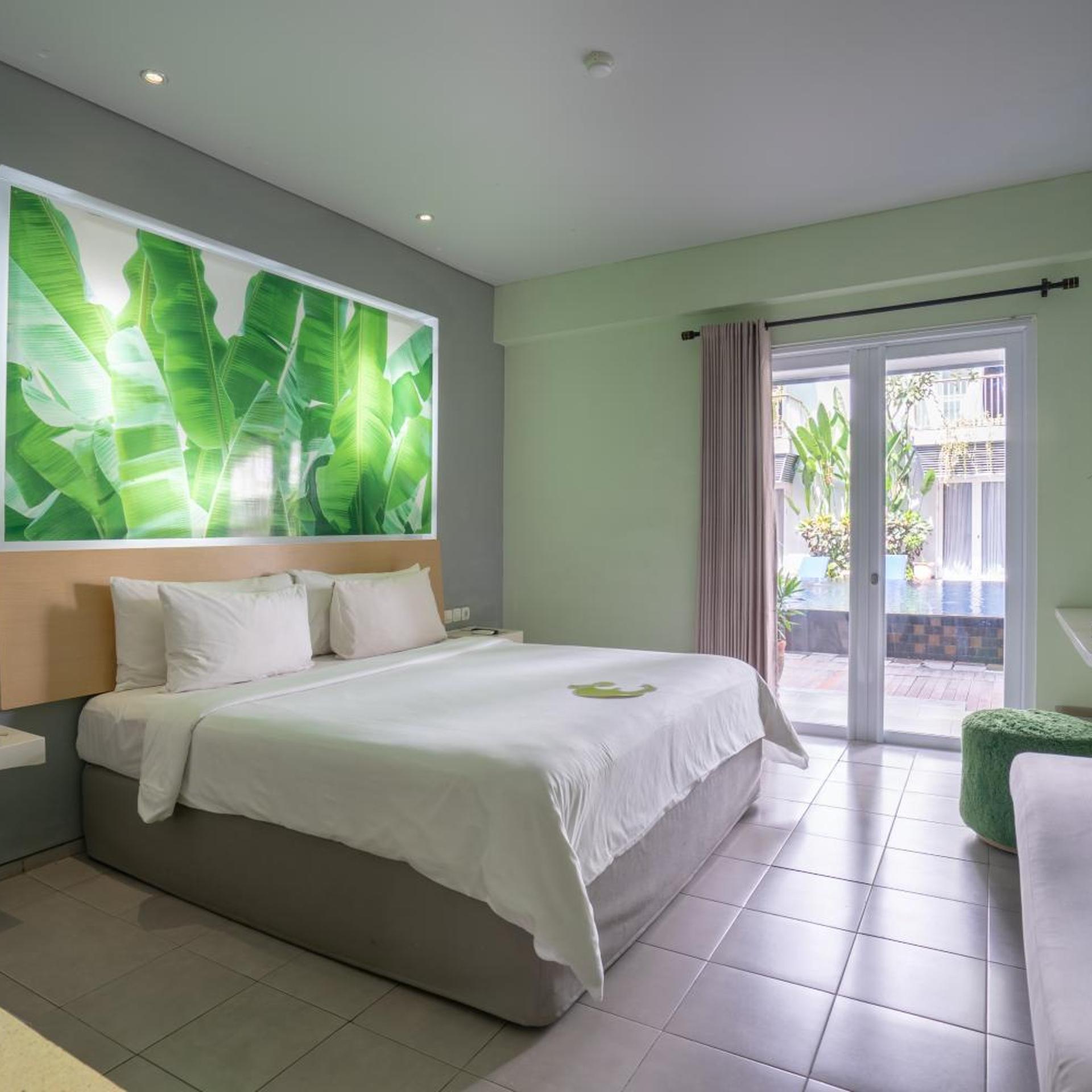 Eden, Double or Twin Bed, Pool Access