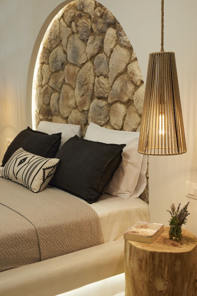 Floria Suites 33/46