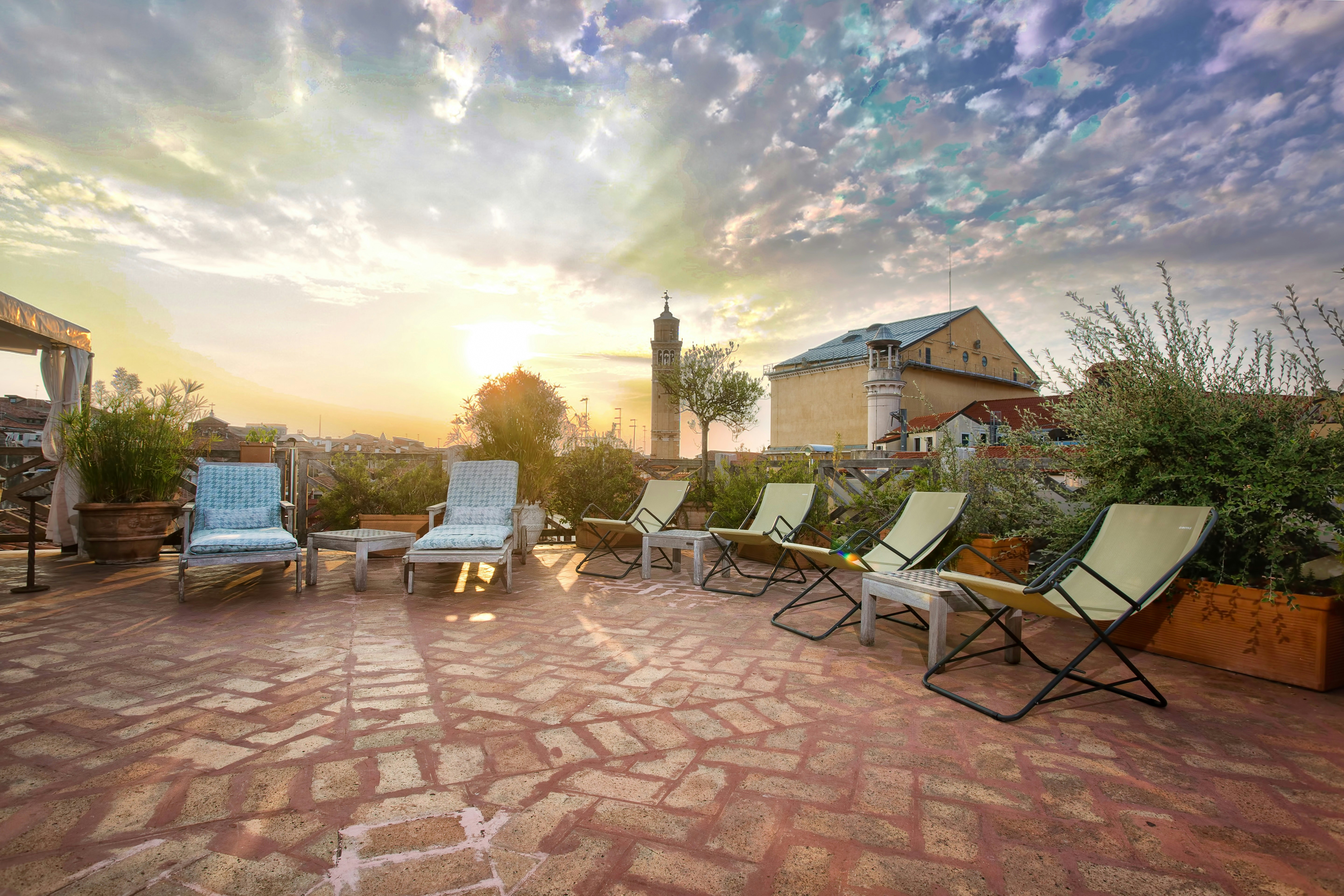 Saturnia and International Hotel 21/22