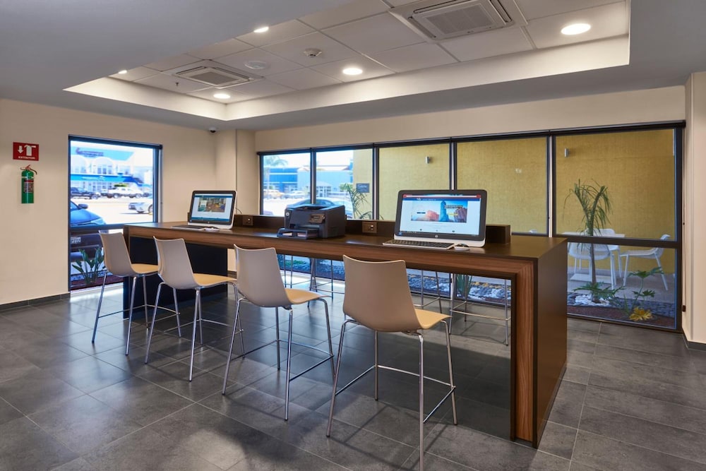 City Express by Marriott Tijuana Otay 33/38